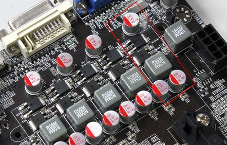 電腦硬件基礎篇主板(主板工作原理及作用_特性參數及型號和位置)